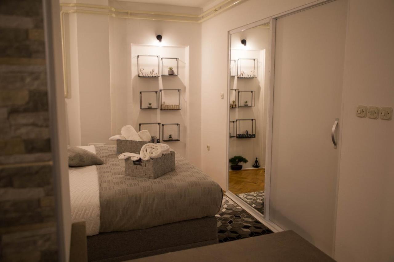 Studio Apartman Suburban Visnjevac ภายนอก รูปภาพ