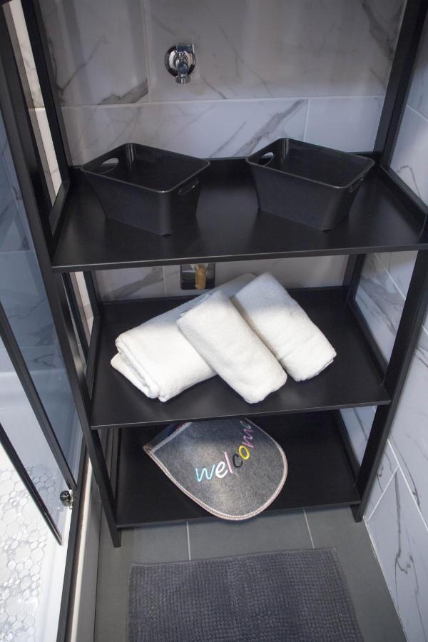 Studio Apartman Suburban Visnjevac ภายนอก รูปภาพ